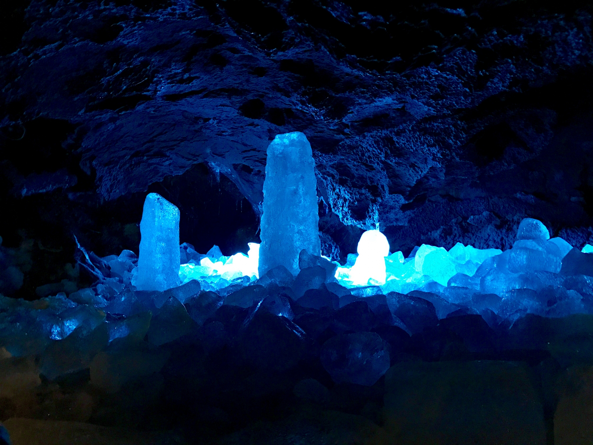 水晶の洞窟イメージ
